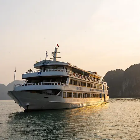 La Regina Royal Cruise Hotel