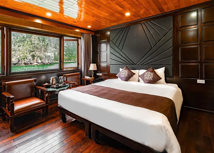 La Regina Royal Cruise 5* Hạ Long