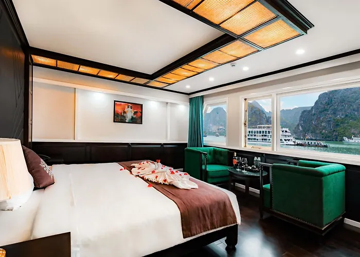 La Regina Royal Cruise  Hạ Long