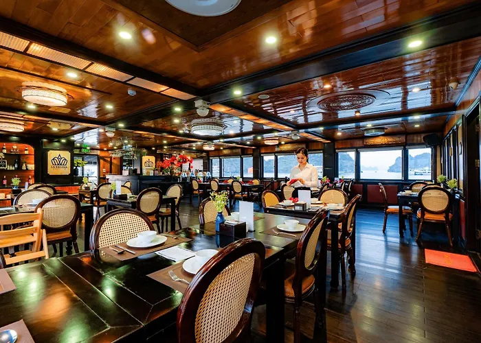  La Regina Royal Cruise Hạ Long
