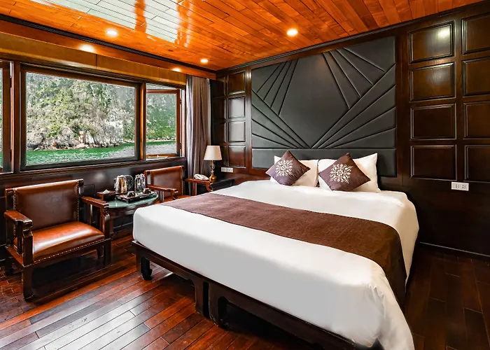 La Regina Royal Cruise 5* Hạ Long