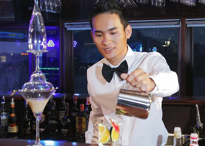 La Regina Royal Cruise  Hạ Long