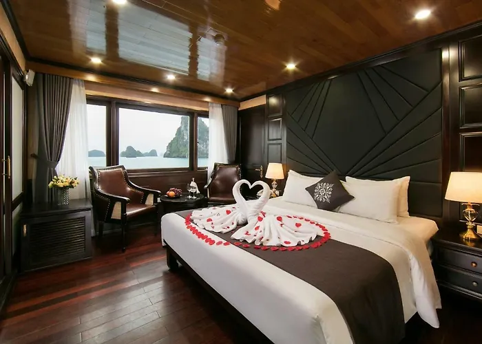 La Regina Royal Cruise  Hạ Long
