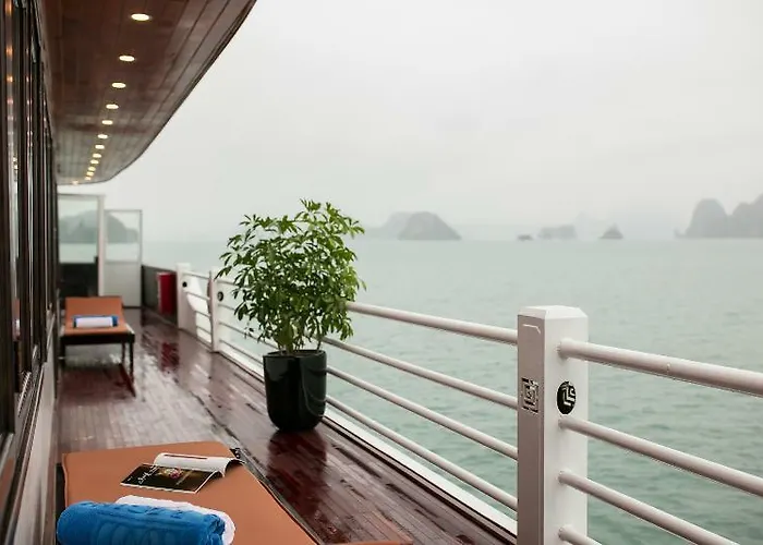 La Regina Royal Cruise 5* Hạ Long